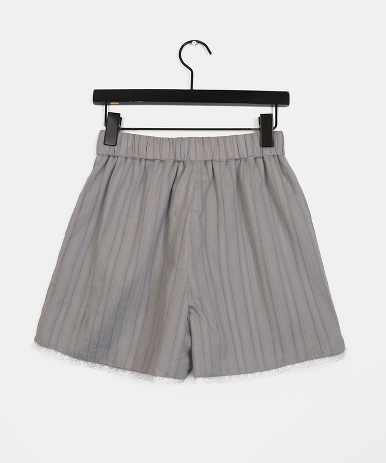 パンチングレースショートパンツ