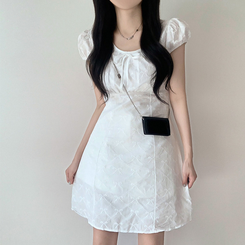ミニワンピース リボン刺繍フレアミニワンピース WHITE
