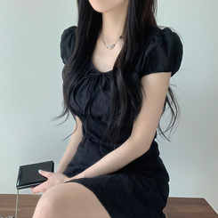 ミニワンピース リボン刺繍フレアミニワンピース BLACK