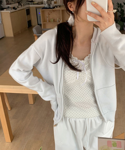 ノースリーブ ドットシャーリングリボンキャミソール IVORY