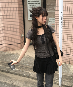 【マフラー付き】レースボタン半袖Tシャツ CHARCOAL