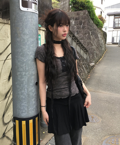 【マフラー付き】レースボタン半袖Tシャツ CHARCOAL