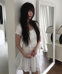 【マフラー付き】レースボタン半袖Tシャツ WHITE