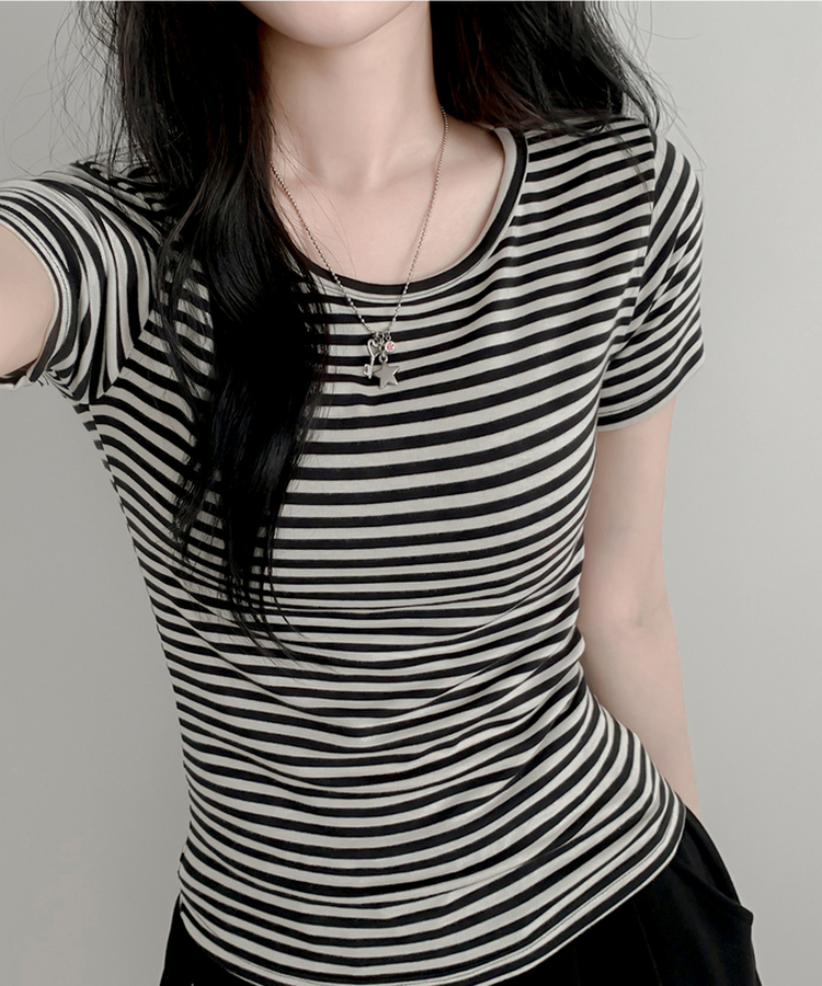 ウェーブストライプ半袖Tシャツ STRIPE