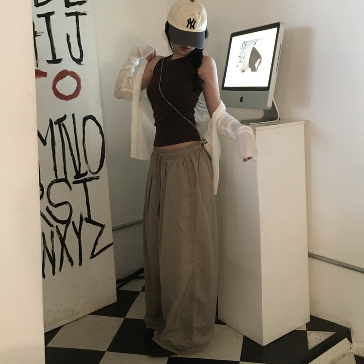 【丈別】ツーピンタックナイロンワイドパンツ BEIGE