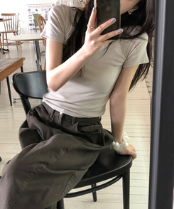 半袖Tシャツ ラウンドスリムコットン半袖Tシャツ(9color) BEIGE