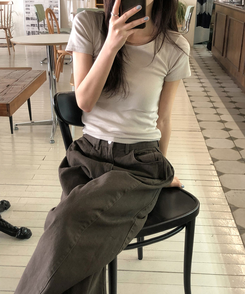 半袖Tシャツ ラウンドスリムコットン半袖Tシャツ(9color) BEIGE