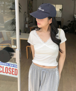 半袖Tシャツ Vネックドットレース半袖Tシャツ IVORY