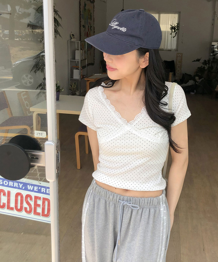 Vネックドットレース半袖Tシャツ IVORY