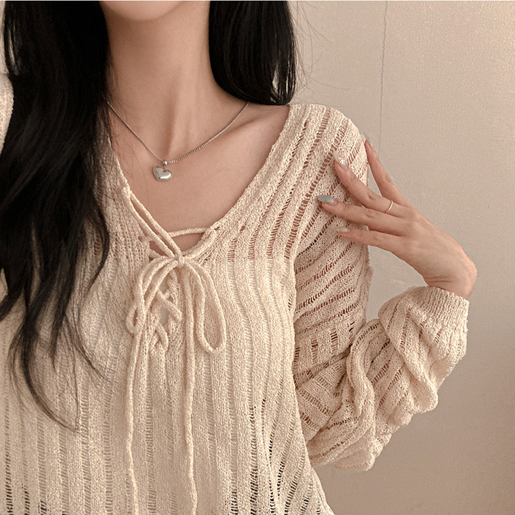 아일렛 리본 시스루 루즈핏 부클 니트 베이지