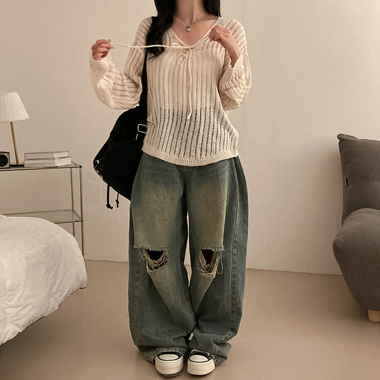 아일렛 리본 시스루 루즈핏 부클 니트 베이지