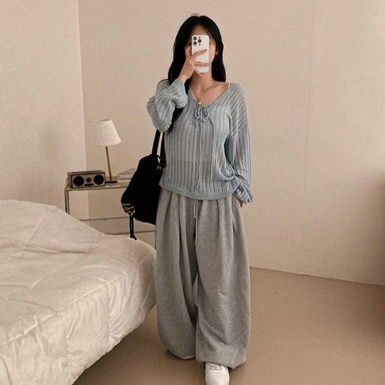 아일렛 리본 시스루 루즈핏 부클 니트 소라