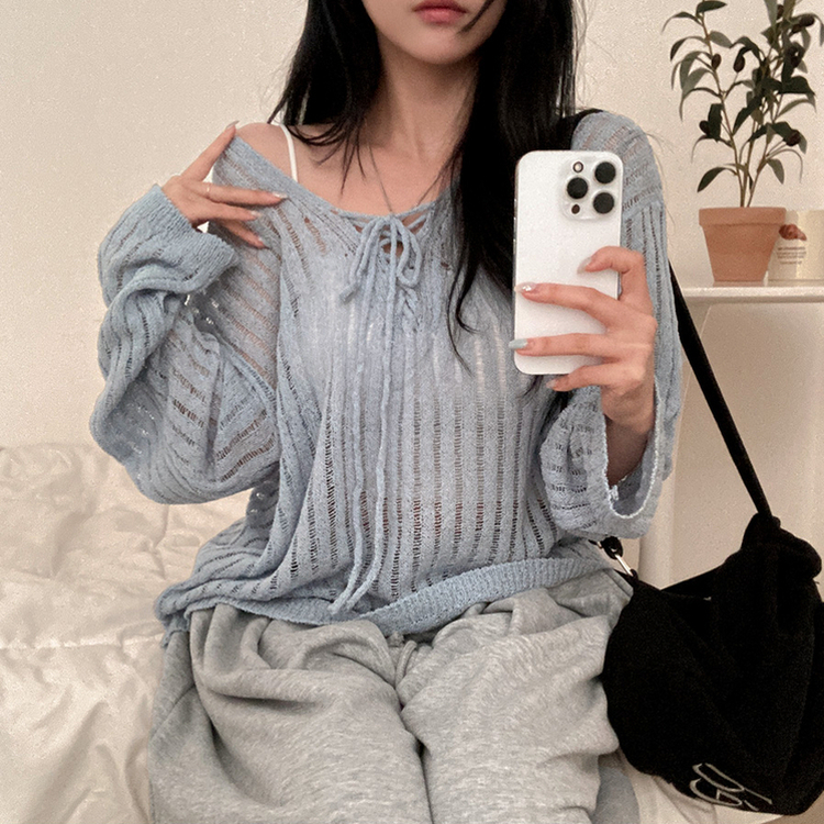 아일렛 리본 시스루 루즈핏 부클 니트 소라