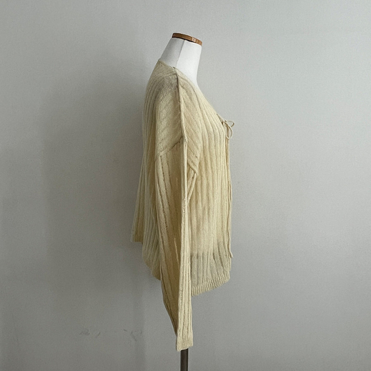 아일렛 리본 시스루 루즈핏 부클 니트