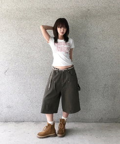 半袖Tシャツ レタリングセミクロップ半袖Tシャツ MERANGE WHITE
