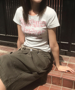 半袖Tシャツ レタリングセミクロップ半袖Tシャツ MERANGE WHITE