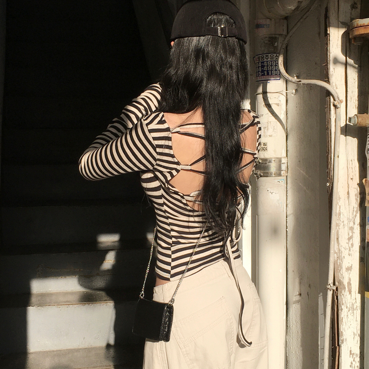 バックレスストラップ長袖Tシャツ BLACK