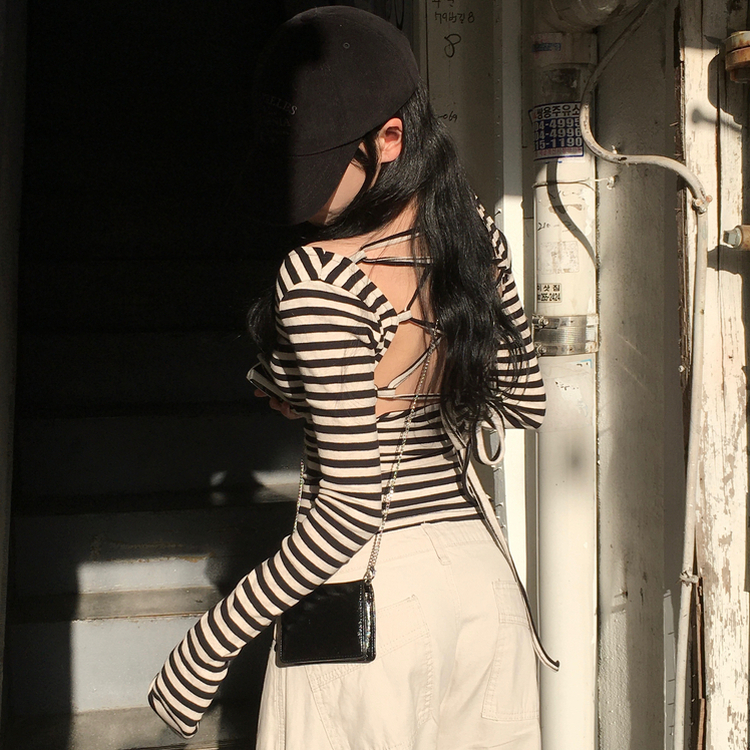バックレスストラップ長袖Tシャツ BLACK