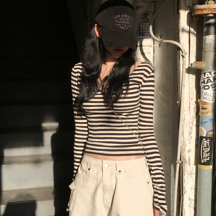 バックレスストラップ長袖Tシャツ BLACK