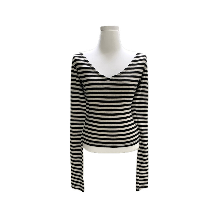バックレスストラップ長袖Tシャツ