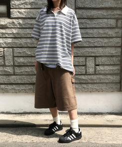 カーフェンダースリットバミューダパンツ BROWN