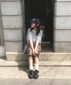 カーフェンダースリットバミューダパンツ BROWN