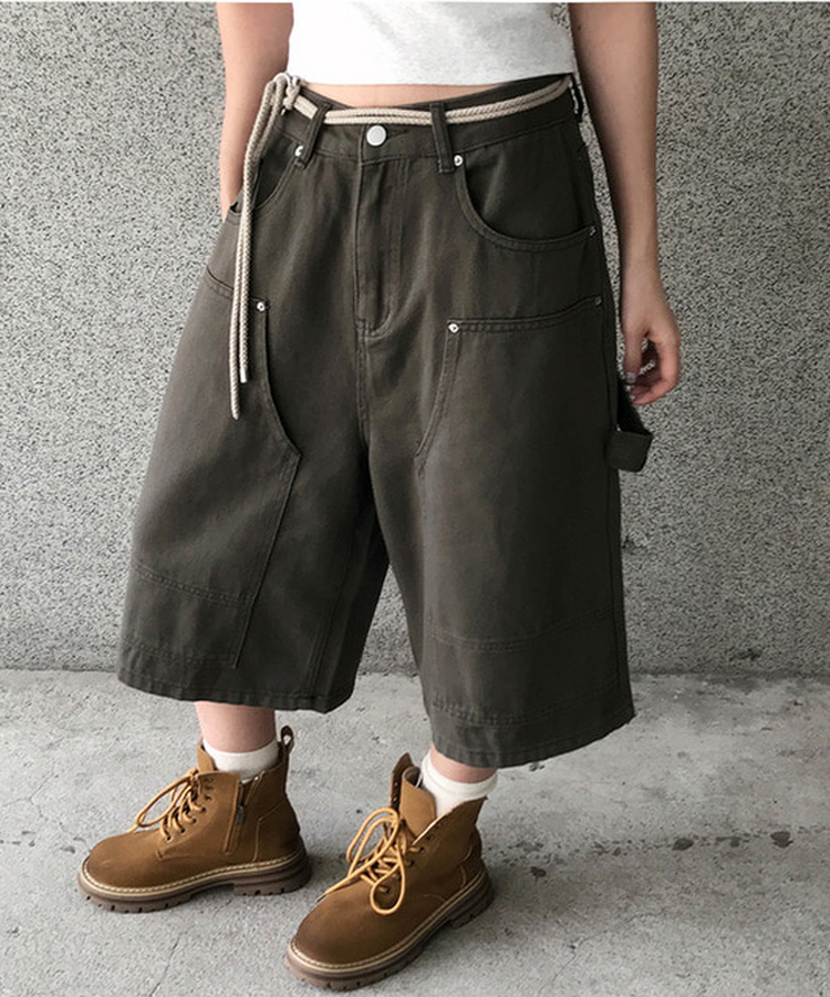 カーフェンダースリットバミューダパンツ KHAKI