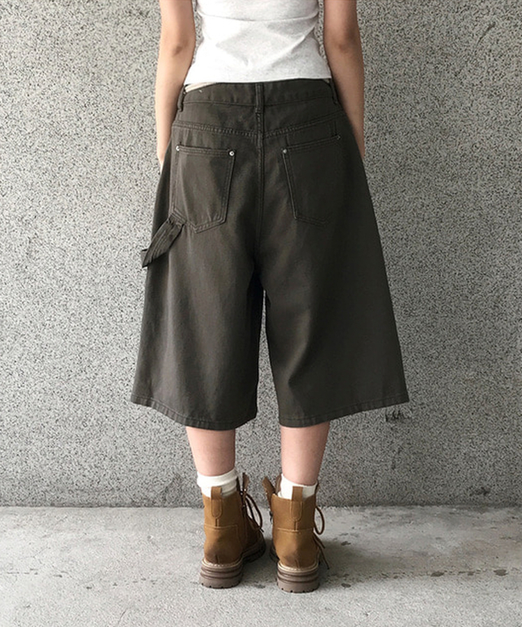カーフェンダースリットバミューダパンツ KHAKI