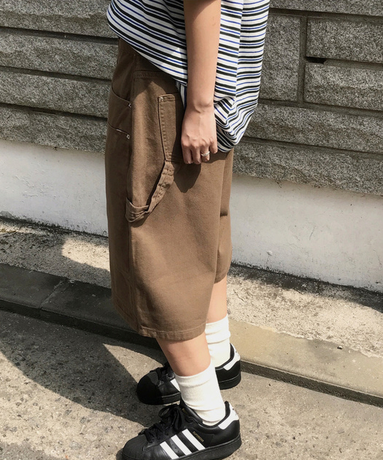 カーフェンダースリットバミューダパンツ BROWN