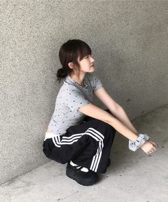 【シュシュ付き】ハートドット半袖Tシャツ MERANGE GRAY