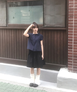 シャーリングコットンミディスカート BLACK