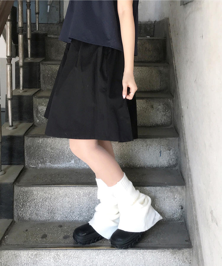 シャーリングコットンミディスカート BLACK