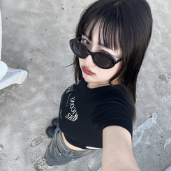 半袖Tシャツ マルチレターストリングミニクロップ BLACK