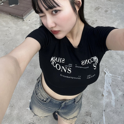 半袖Tシャツ マルチレターストリングミニクロップ BLACK