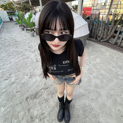 半袖Tシャツ マルチレターストリングミニクロップ BLACK