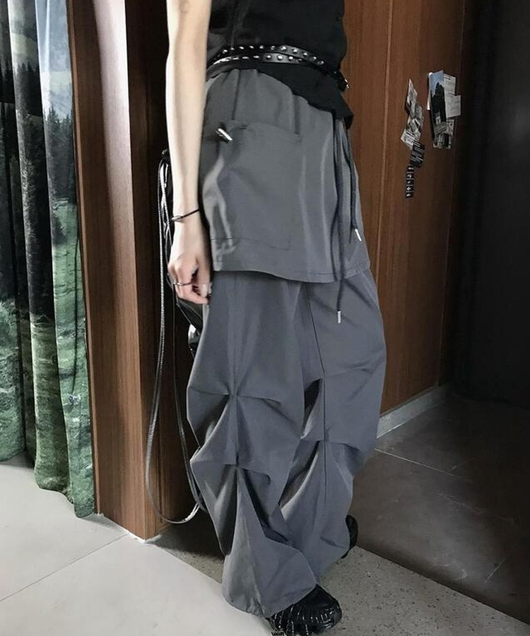 パラシュートストリングスカートパンツ CHARCOAL