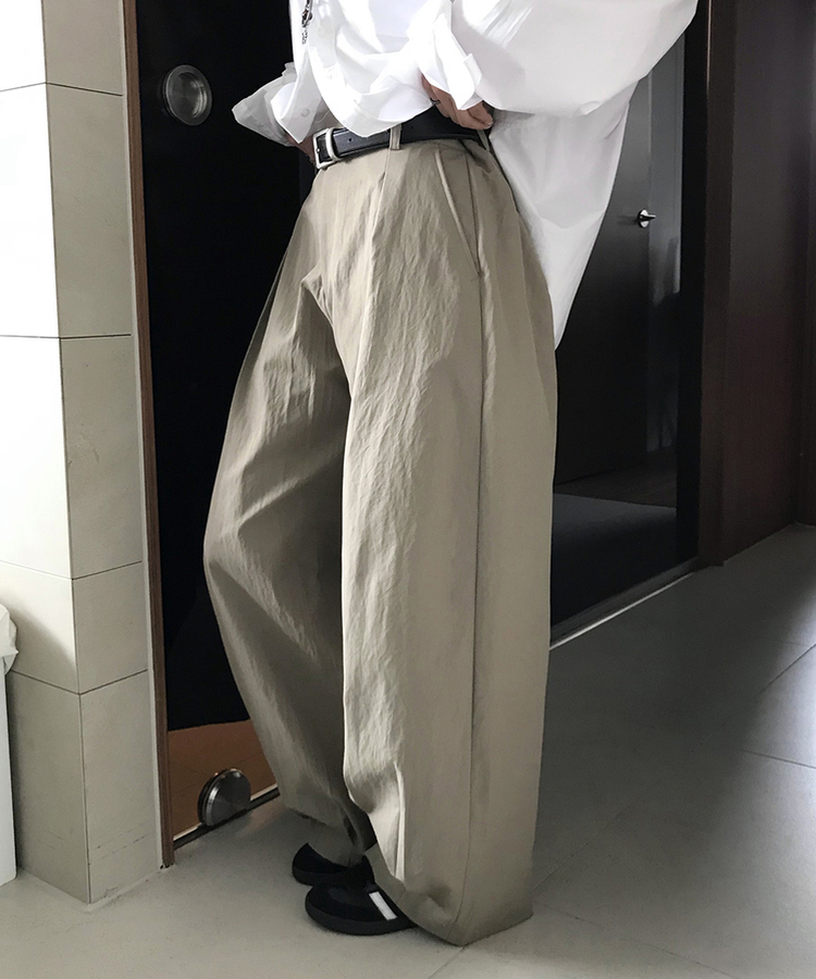 ピンタックスラックス BEIGE