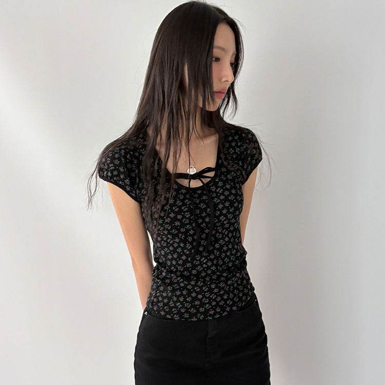 小花フラワーリボンストラップパフ袖半袖Tシャツ BLACK