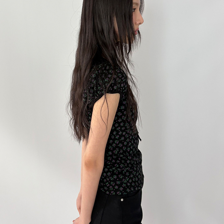 小花フラワーリボンストラップパフ袖半袖Tシャツ BLACK