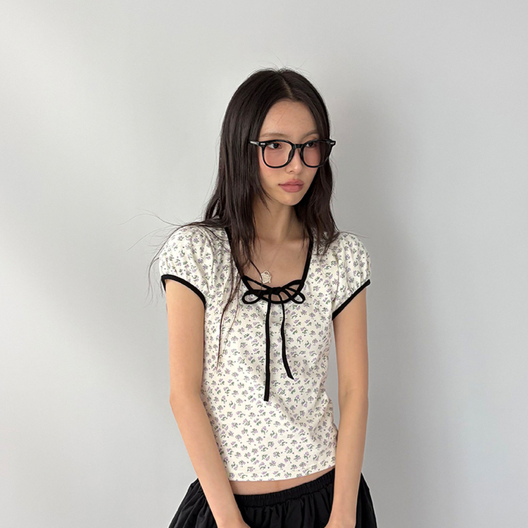 小花フラワーリボンストラップパフ袖半袖Tシャツ CREAM