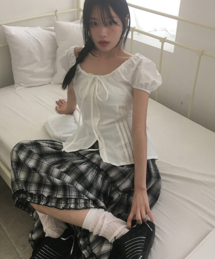 ピンタックリボンボタンブラウス IVORY