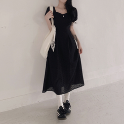 ロングワンピース フラワー半袖パフロングワンピース BLACK