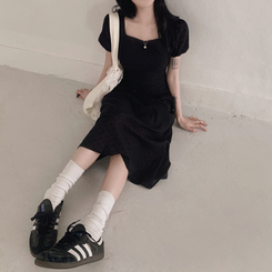ロングワンピース フラワー半袖パフロングワンピース BLACK