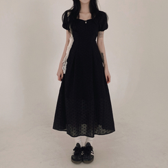 ロングワンピース フラワー半袖パフロングワンピース BLACK