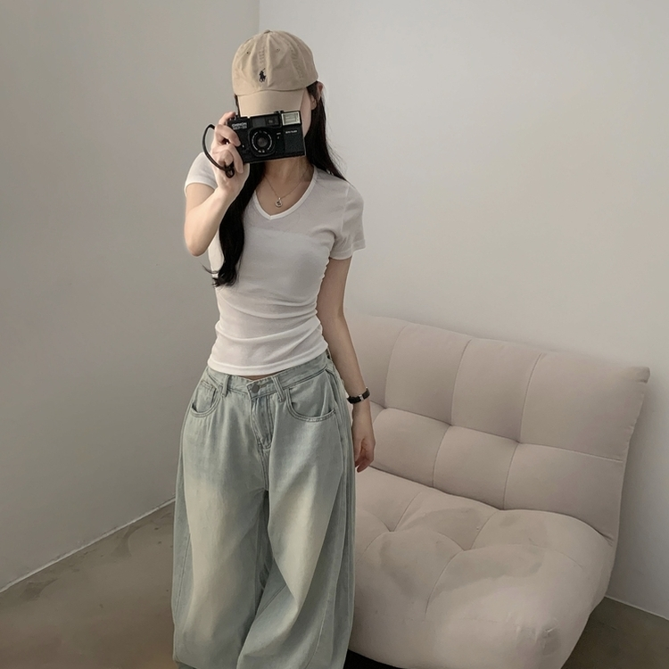 실루엣 만점 사이드 셔링 브이넥라운드 반팔티셔츠 6color 아이보리