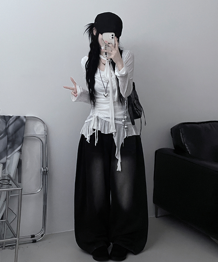 루드언발프릴스카프셔링시스루긴팔스퀘어끈나시세트 화이트