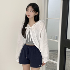 [살안타템!러블리]레이스 핀턱 프릴 끈 셔링 후드 블라우스 긴팔 아우터 화이트