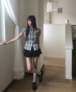 ブラウス Vネックチェックフリルブラウス BLACK