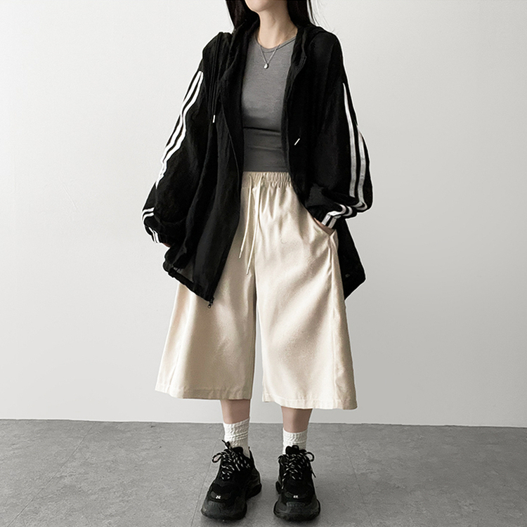 トラックラインフードジップアップ BLACK