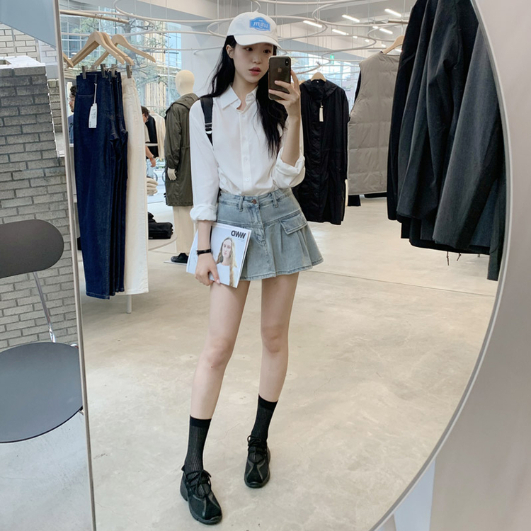 （パンツ裏地付き／レトロでラブリーなムード＊.*／太ももカバー効果）リバオン プリーツウォッシュ Aライン デニムミニスカート LIGHT BLUE